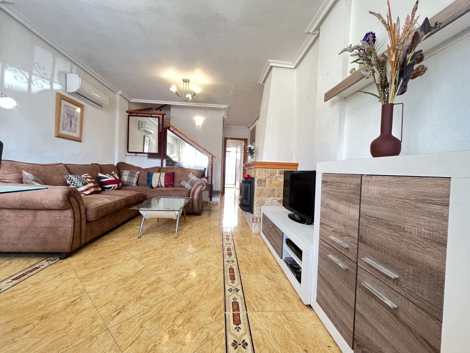 3 sovrum Semi-fristående Villa till salu i Orihuela med pool - 179 990 € (Ref: 10022005)