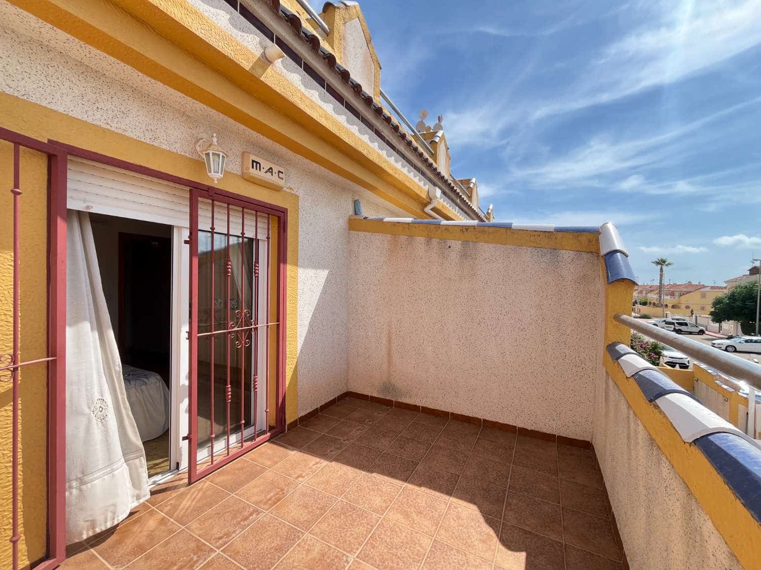 3 sovrum Semi-fristående Villa till salu i Orihuela med pool - 179 990 € (Ref: 10022005)