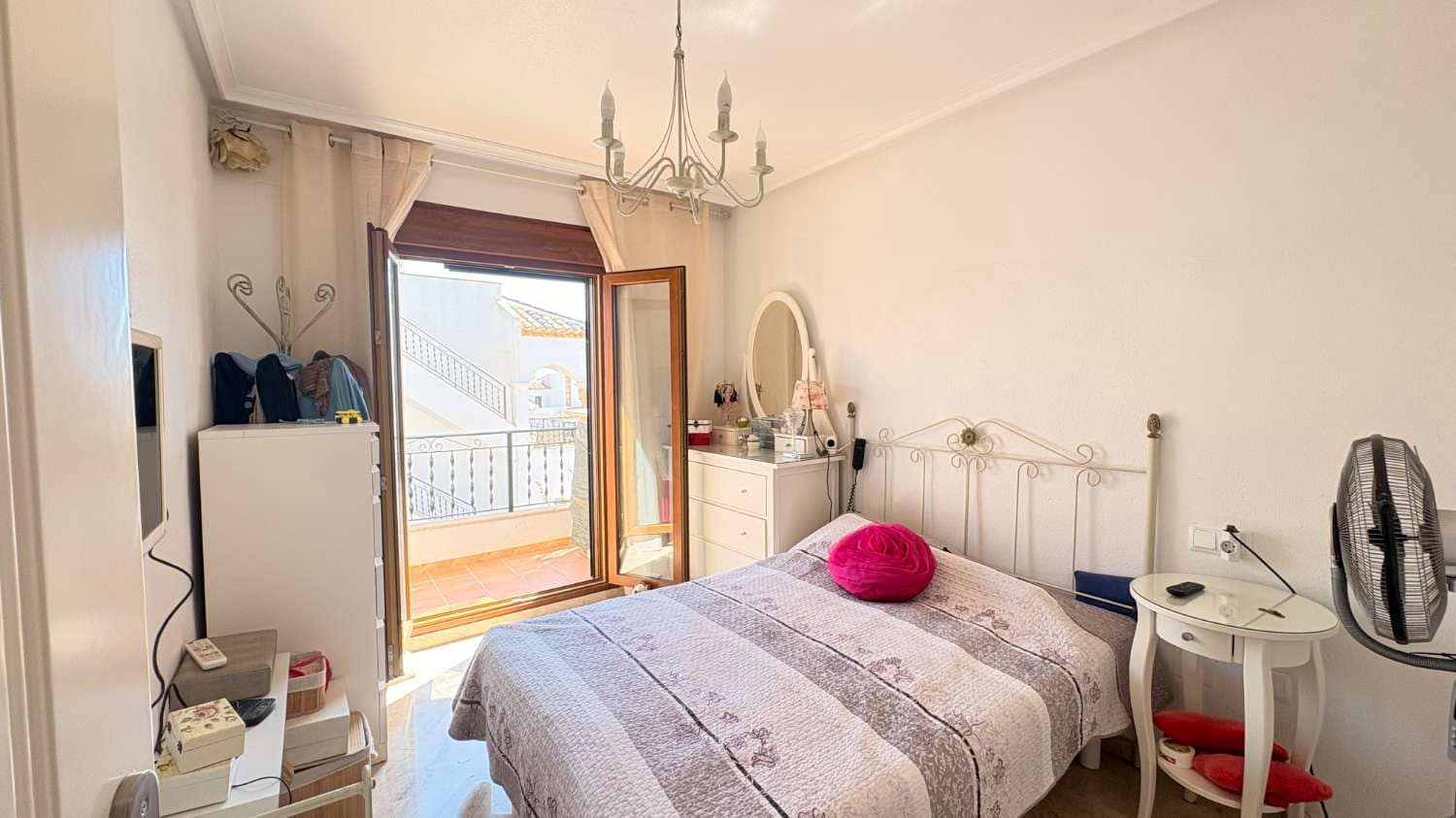 2 soverom Bungalow til salgs i Orihuela med svømmebasseng - € 235 000 (Ref: 10022006)