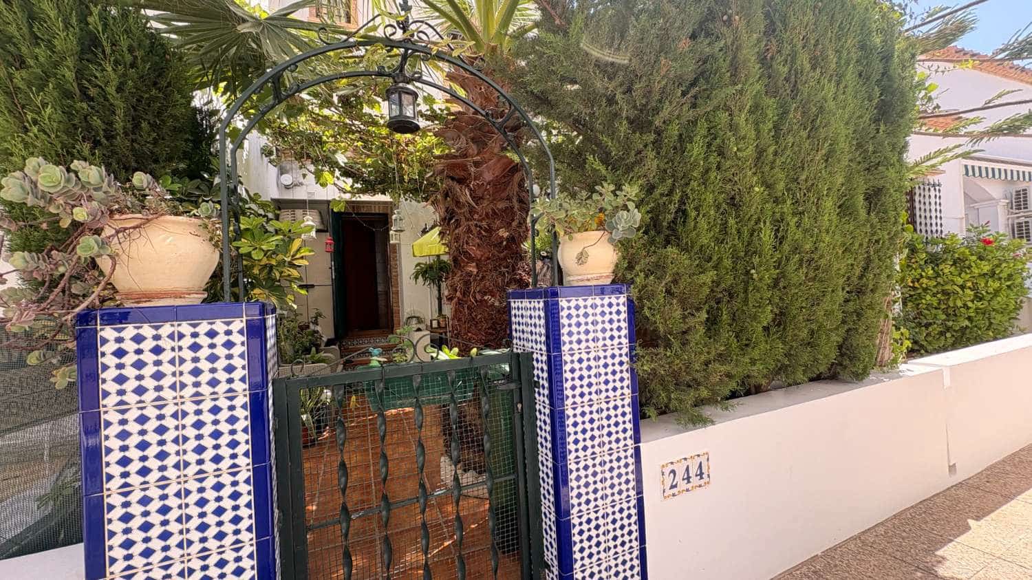 2 soverom Bungalow til salgs i Orihuela med svømmebasseng - € 235 000 (Ref: 10022006)