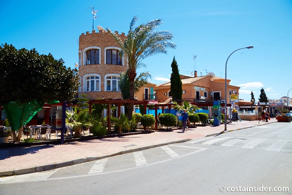 Apartamento Playa de 2 habitaciones en Orihuela en venta con piscina - 209.000 € (Ref: 10030047)