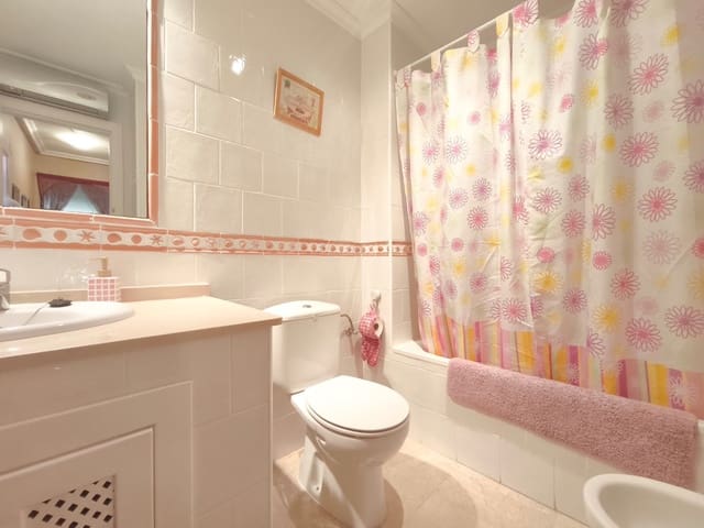 Apartamento Playa de 2 habitaciones en La Florida, Orihuela en venta con piscina - 209.000 € (Ref: 10030047)