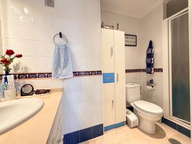 Apartamento Playa de 2 habitaciones en La Florida, Orihuela en venta con piscina - 209.000 € (Ref: 10030047)