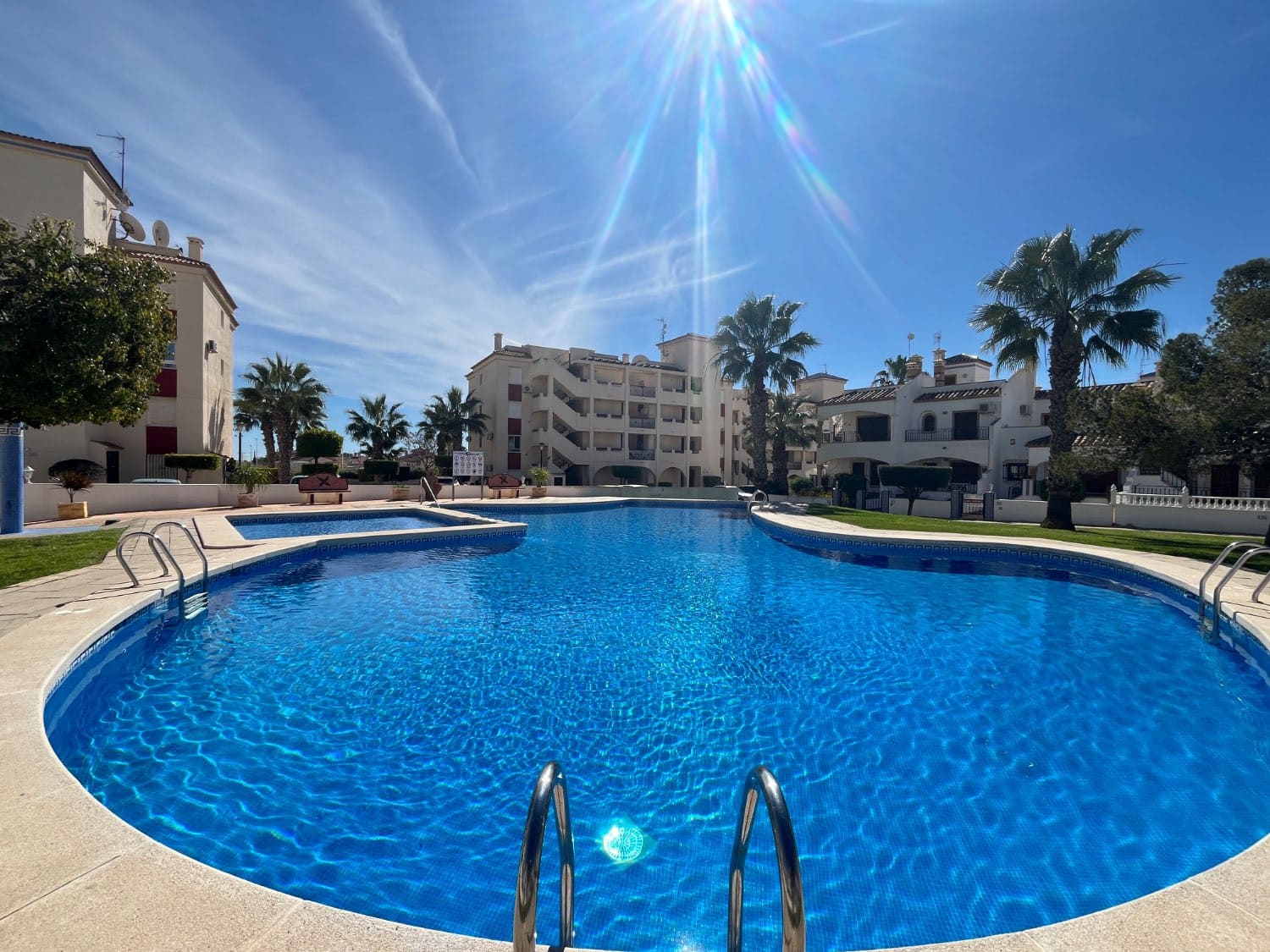 Apartamento Playa de 2 habitaciones en Orihuela en venta con piscina - 209.000 € (Ref: 10030047)