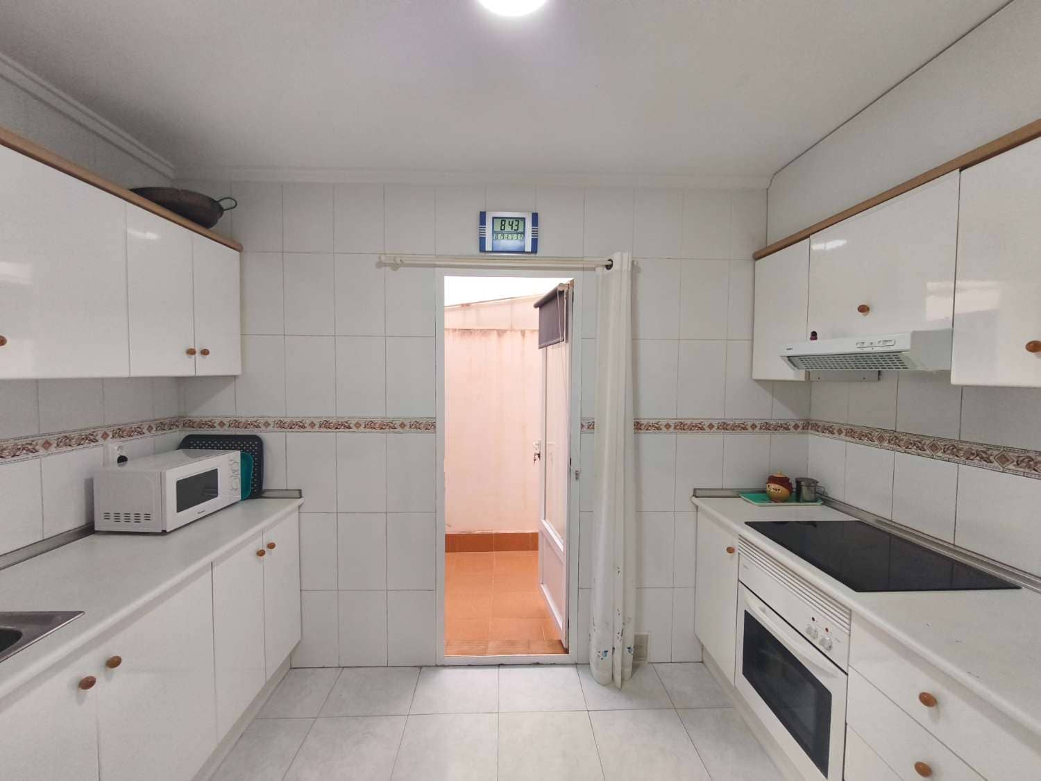 2 bedroom Beach Apartment for sale in Orihuela with pool - € 159,999 (Ref: 10030048)