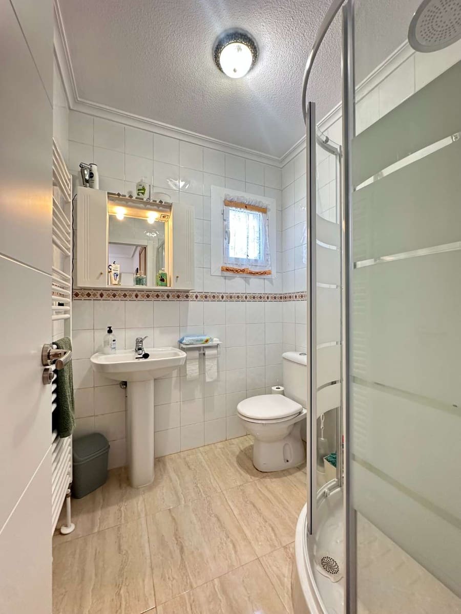 2 bedroom Semi-detached Villa for sale in Orihuela with pool garage - € 235,000 (Ref: 10031477)