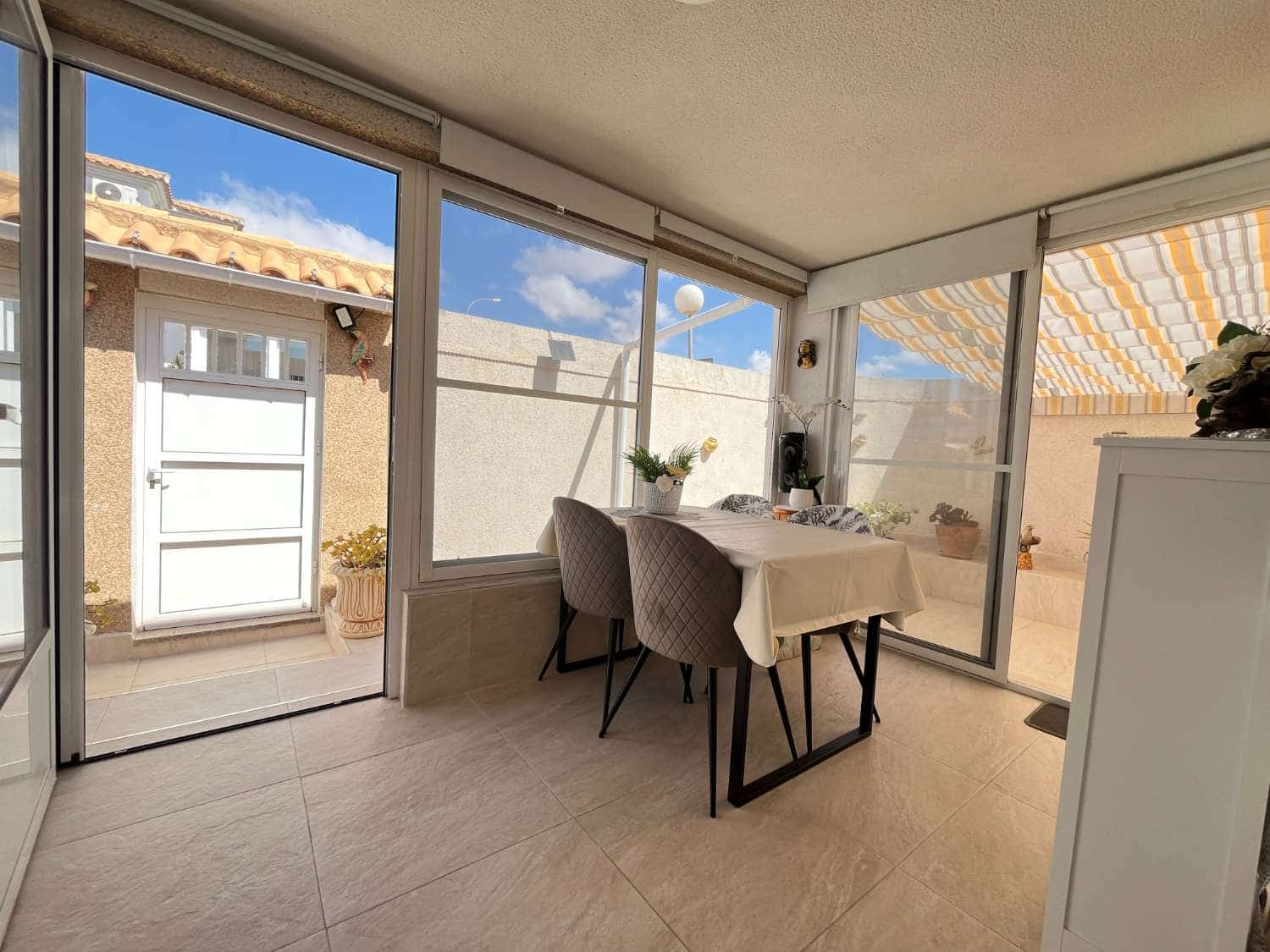 2 bedroom Semi-detached Villa for sale in Orihuela with pool garage - € 235,000 (Ref: 10031477)