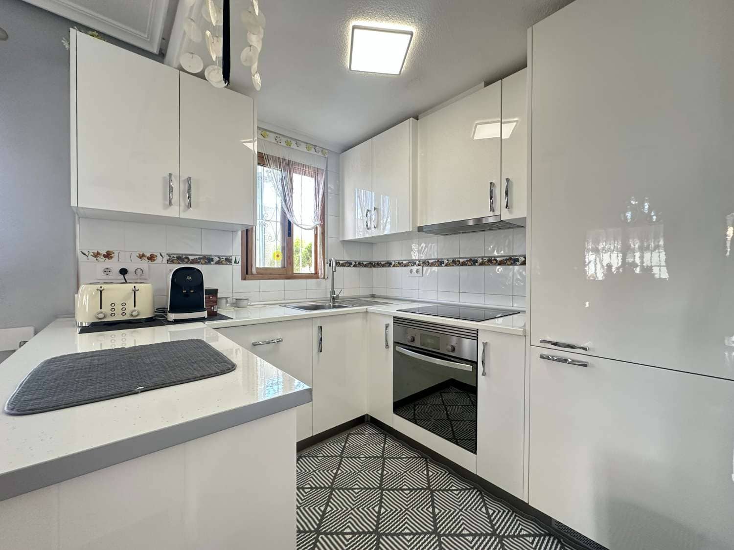 2 bedroom Semi-detached Villa for sale in Orihuela with pool garage - € 235,000 (Ref: 10031477)