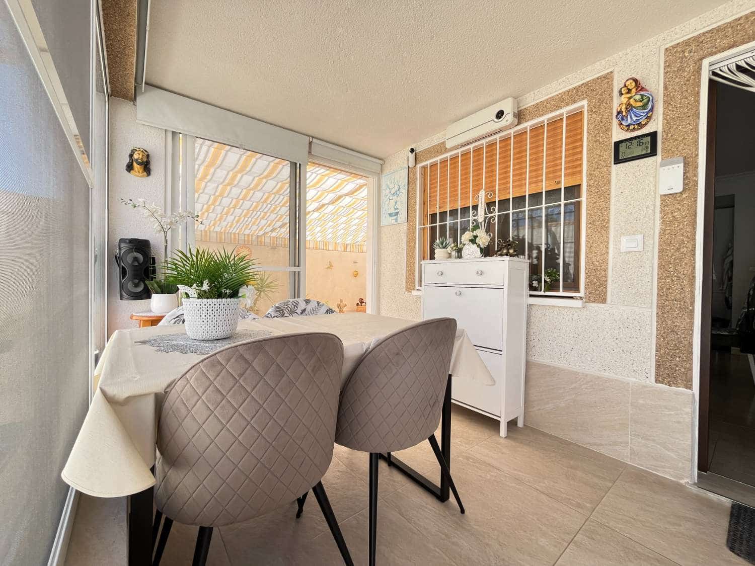 2 bedroom Semi-detached Villa for sale in Orihuela with pool garage - € 235,000 (Ref: 10031477)