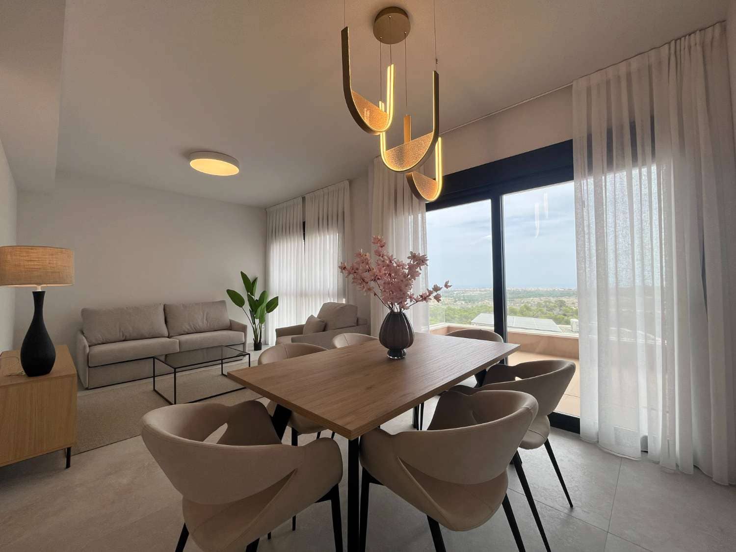 3 quarto Bungalow para venda em San Miguel de Salinas com piscina garagem - 415 000 € (Ref: 10033476)