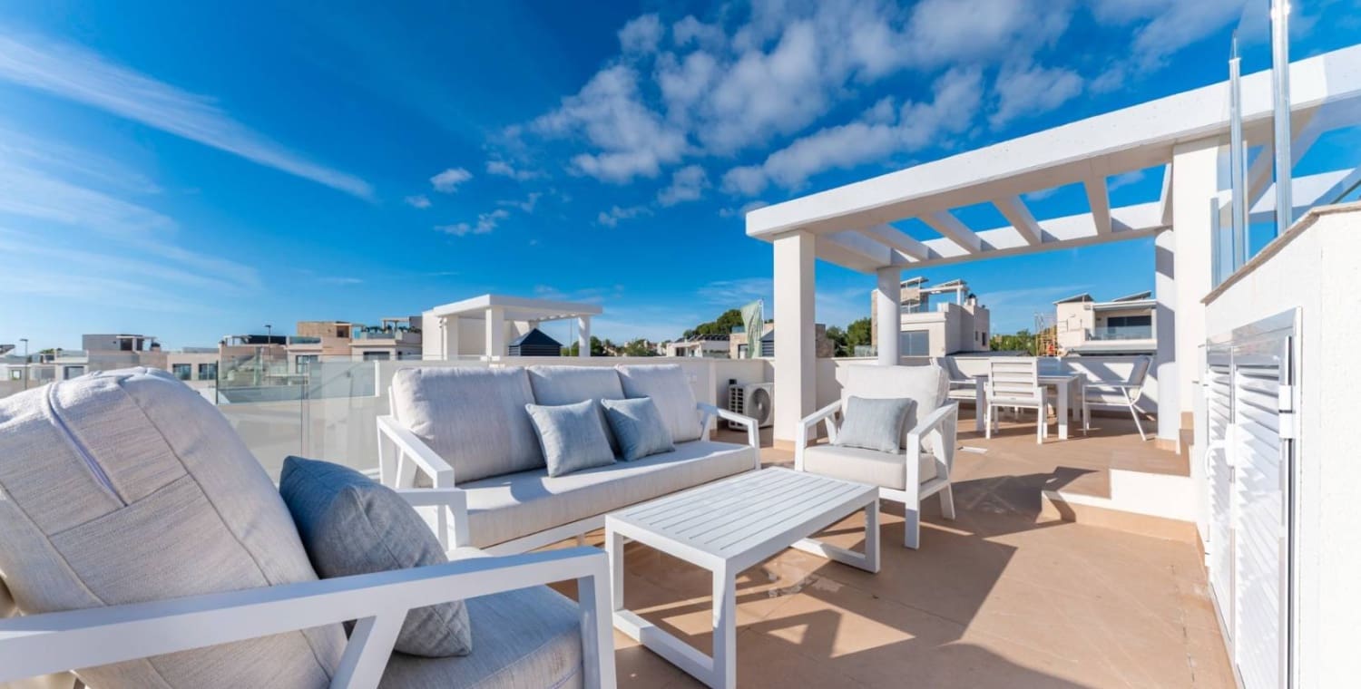 2 chambre Bungalow à vendre à San Miguel de Salinas avec piscine garage - 415 000 € (Ref: 10033477)