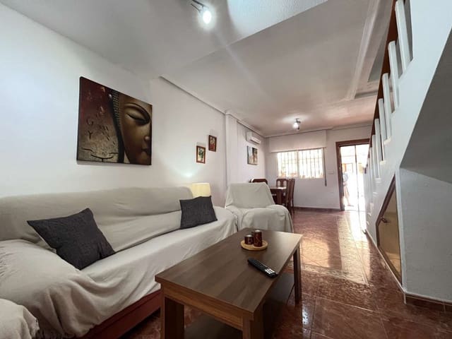 3 slaapkamer Rijtjeshuis te koop in Orihuela met zwembad garage - € 220.000 (Ref: 10063824)