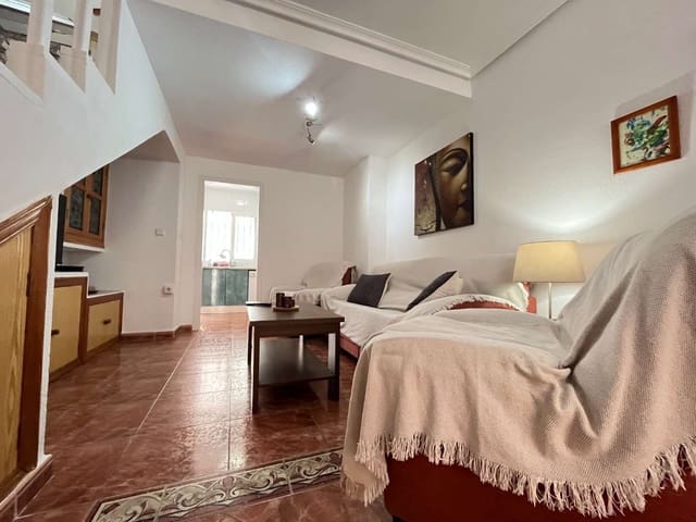 3 slaapkamer Rijtjeshuis te koop in Orihuela met zwembad garage - € 220.000 (Ref: 10063824)