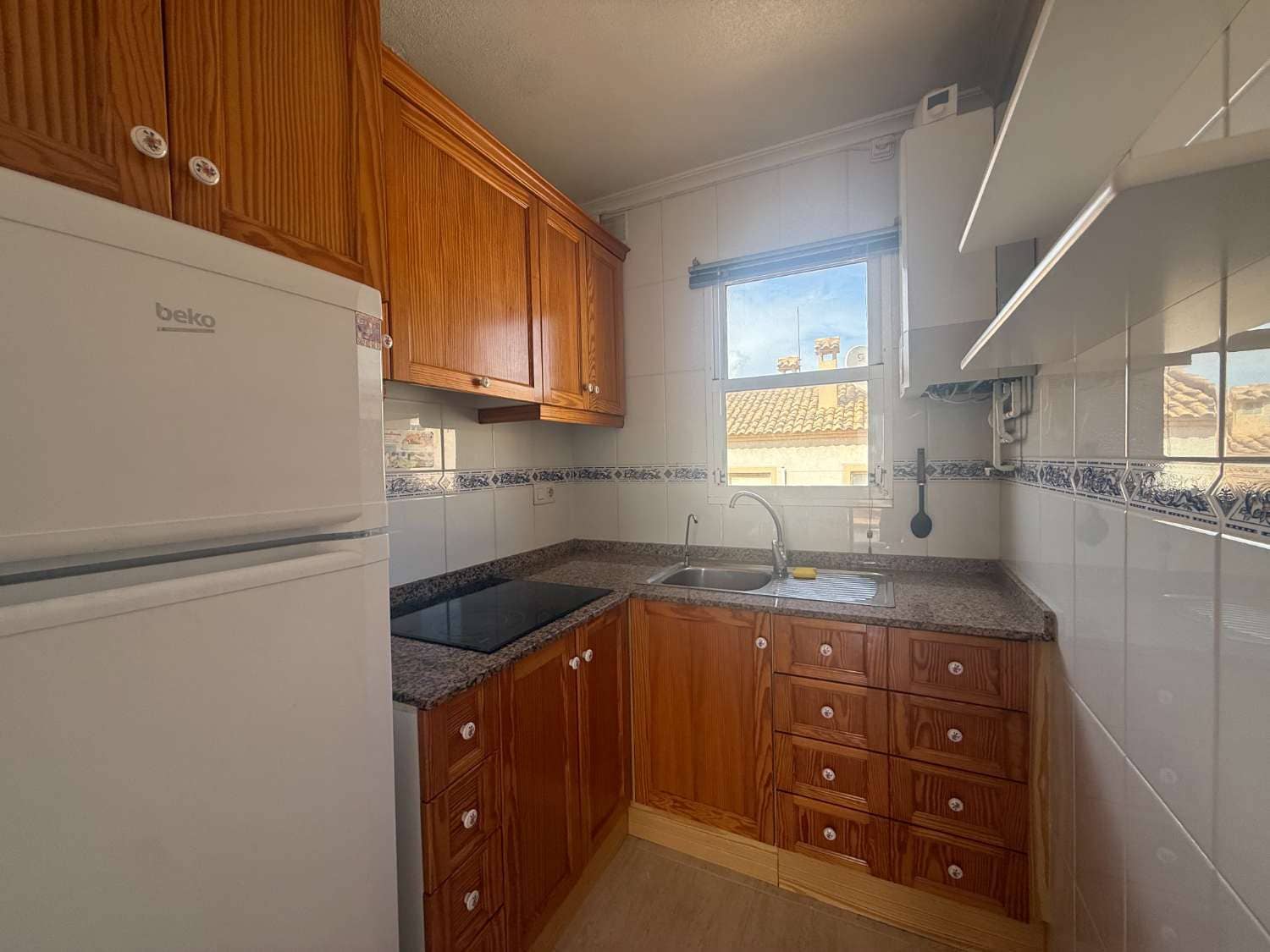2 bedroom Beach Apartment for sale in Orihuela with pool - € 144,999 (Ref: 10067116)