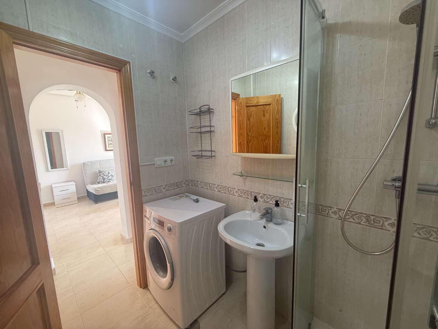 2 bedroom Beach Apartment for sale in Orihuela with pool - € 144,999 (Ref: 10067116)