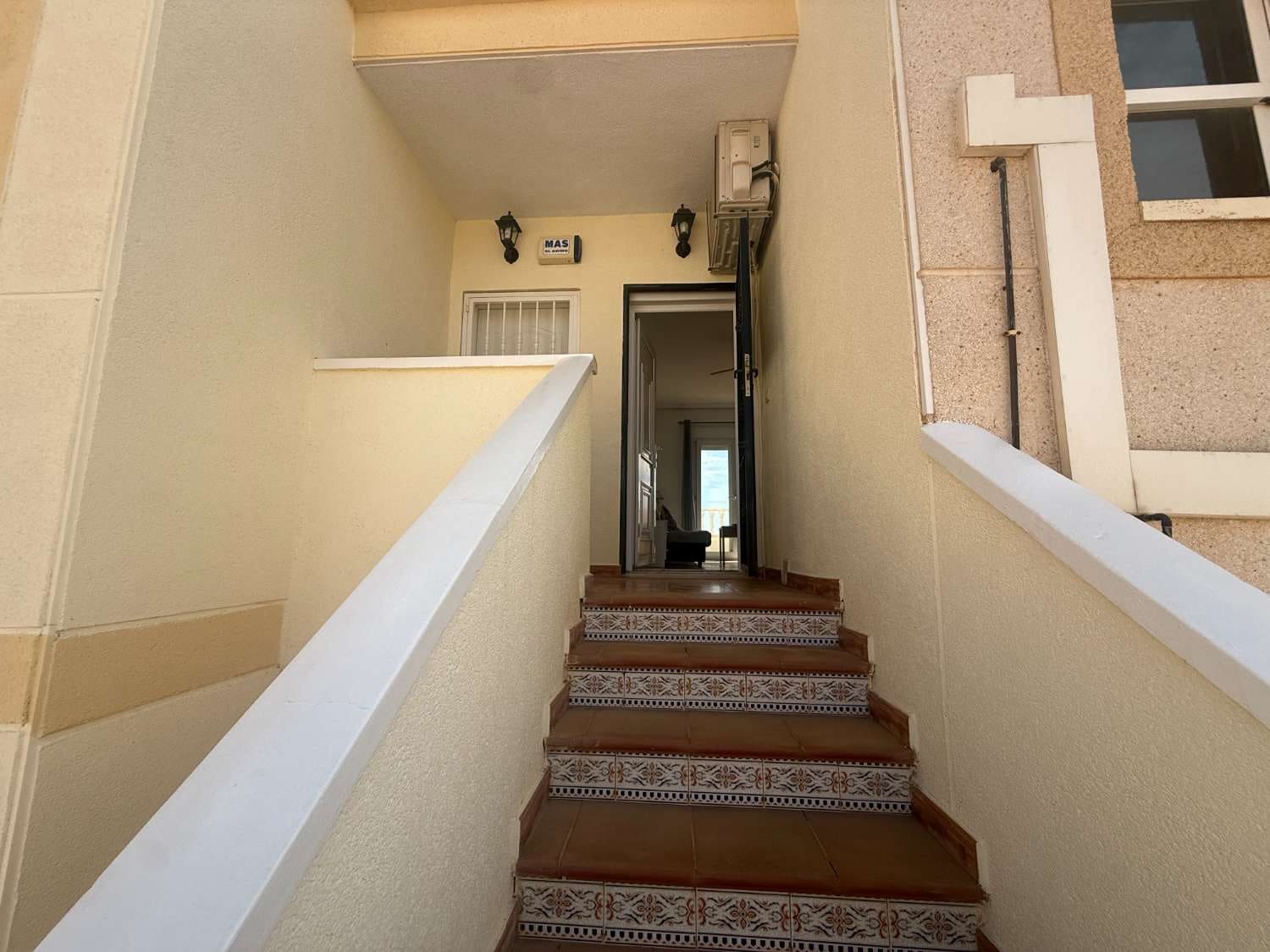 2 bedroom Beach Apartment for sale in Orihuela with pool - € 144,999 (Ref: 10067116)