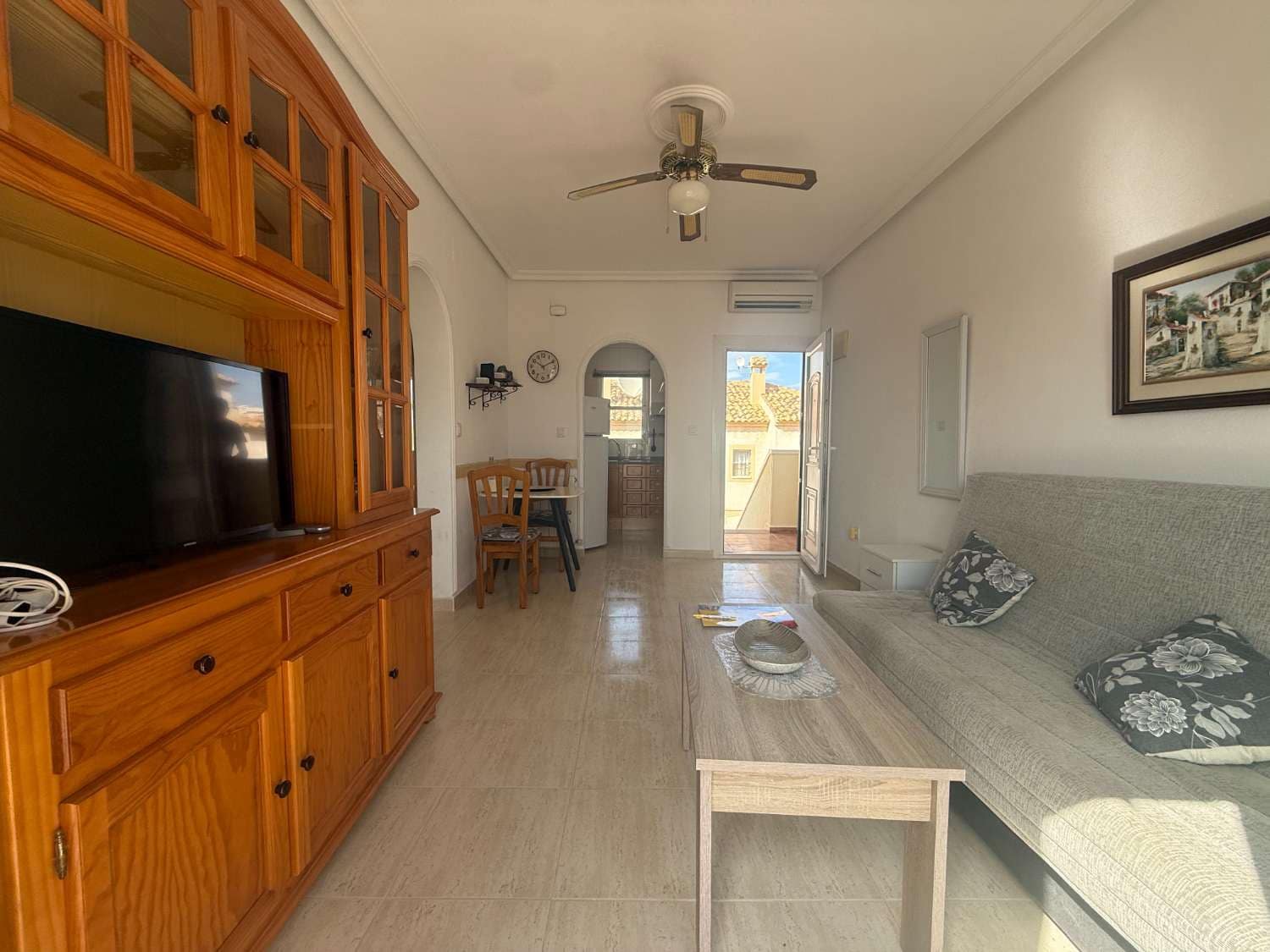 2 bedroom Beach Apartment for sale in Orihuela with pool - € 144,999 (Ref: 10067116)