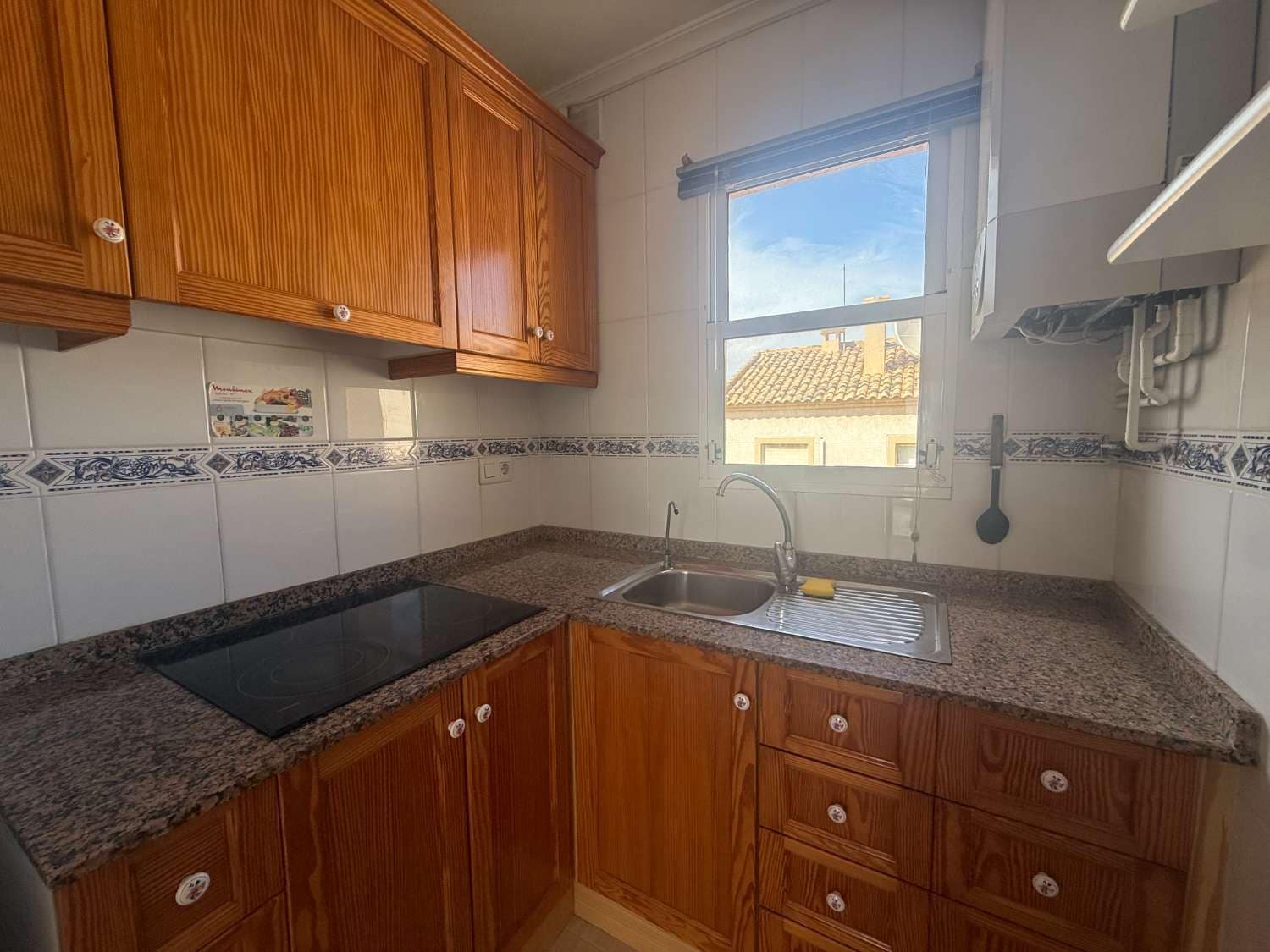 2 bedroom Beach Apartment for sale in Orihuela with pool - € 144,999 (Ref: 10067116)
