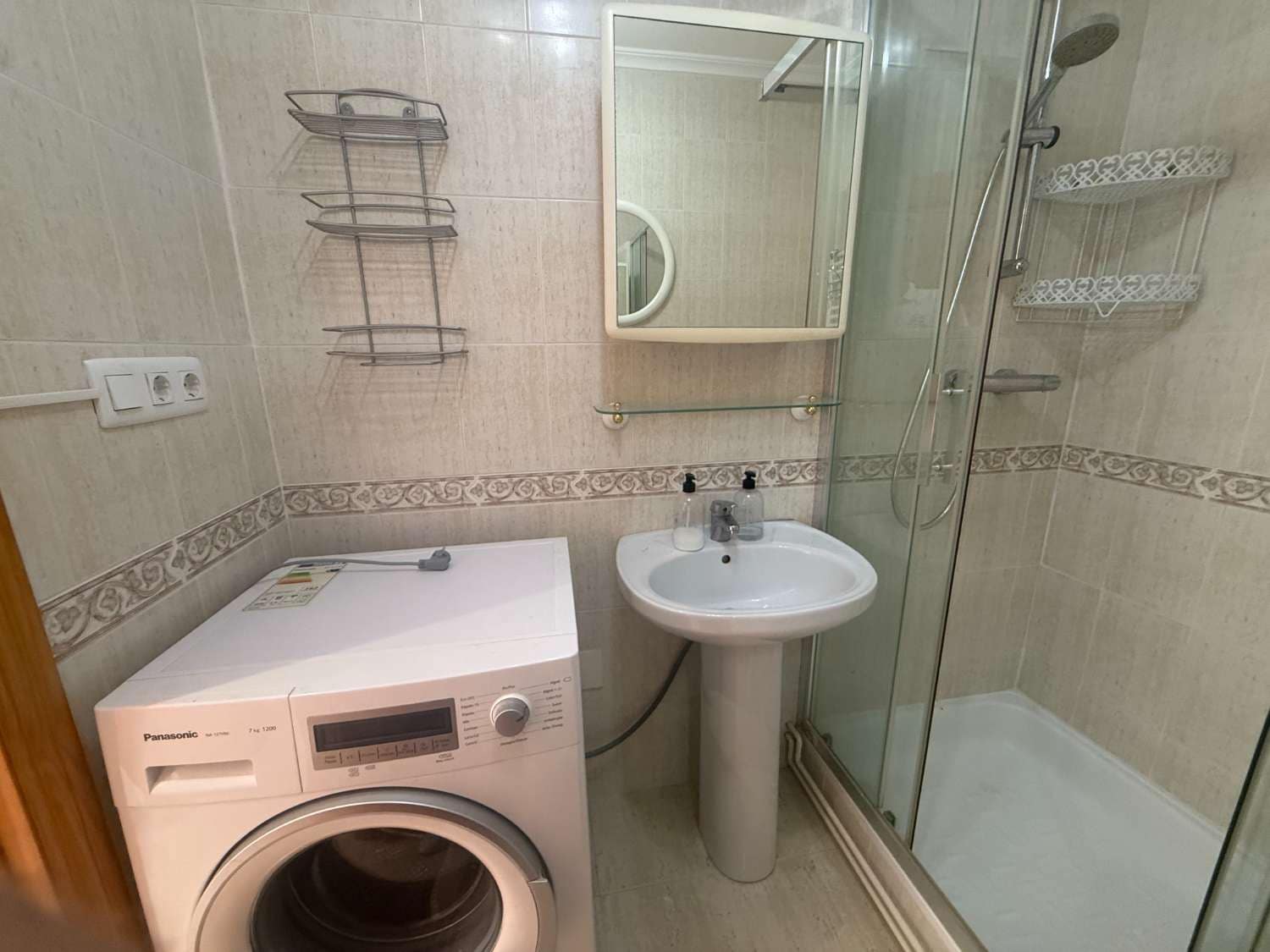 2 bedroom Beach Apartment for sale in Orihuela with pool - € 144,999 (Ref: 10067116)