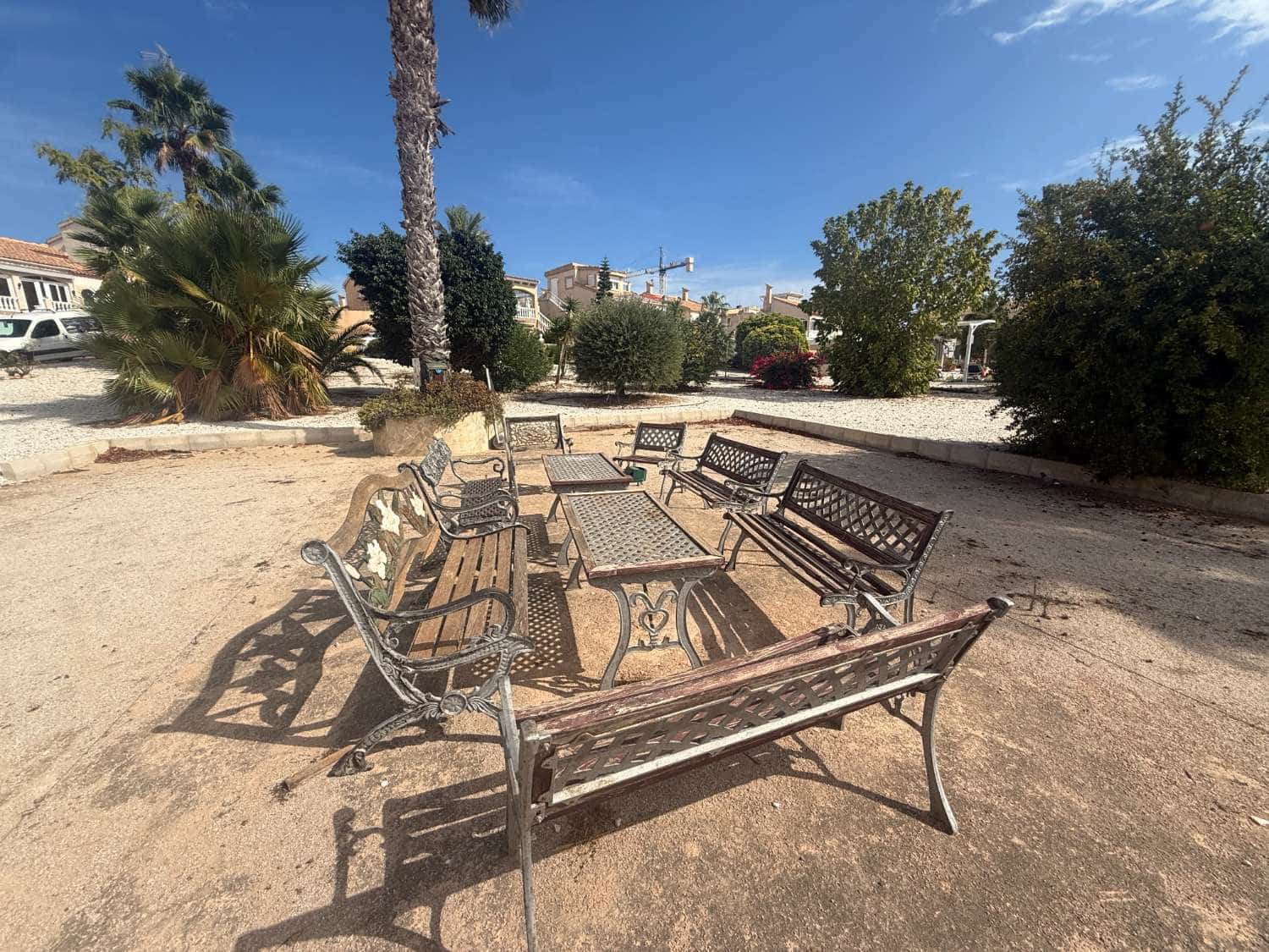 2 bedroom Beach Apartment for sale in Orihuela with pool - € 144,999 (Ref: 10067116)