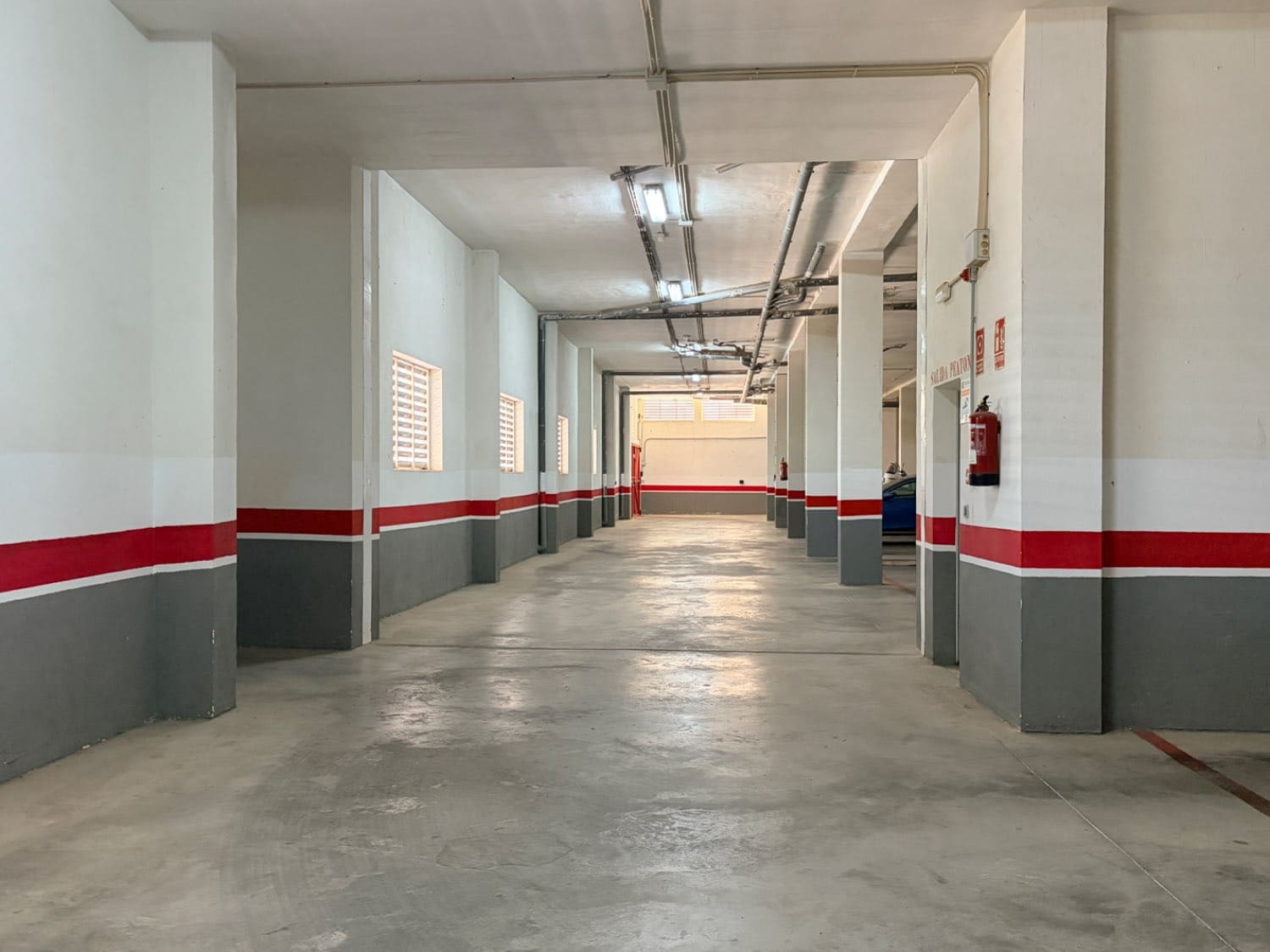 Autotalli myytävänä paikassa Orihuela - 18 000 € (Ref: 10074929)