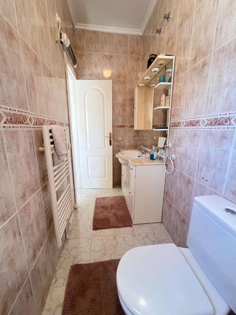 4 quarto Moradia para venda em Ciudad Quesada com piscina - 575 000 € (Ref: 10085717)