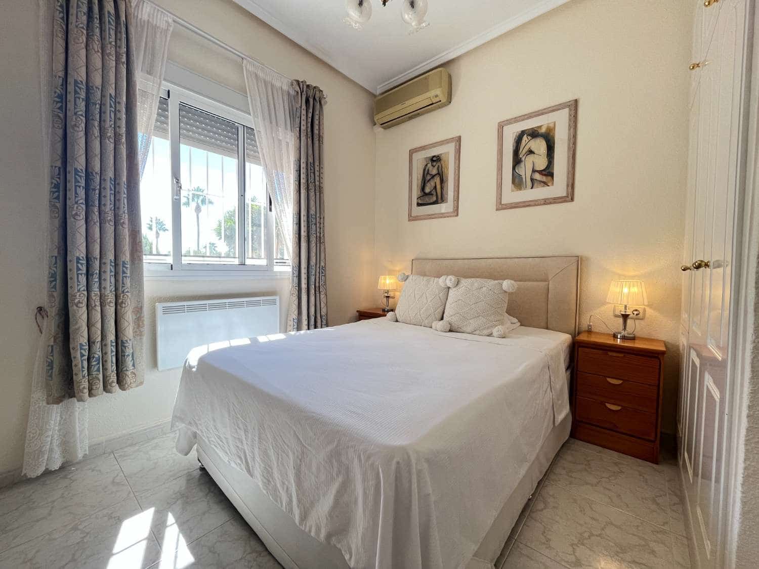 4 quarto Moradia para venda em Ciudad Quesada com piscina - 575 000 € (Ref: 10085717)
