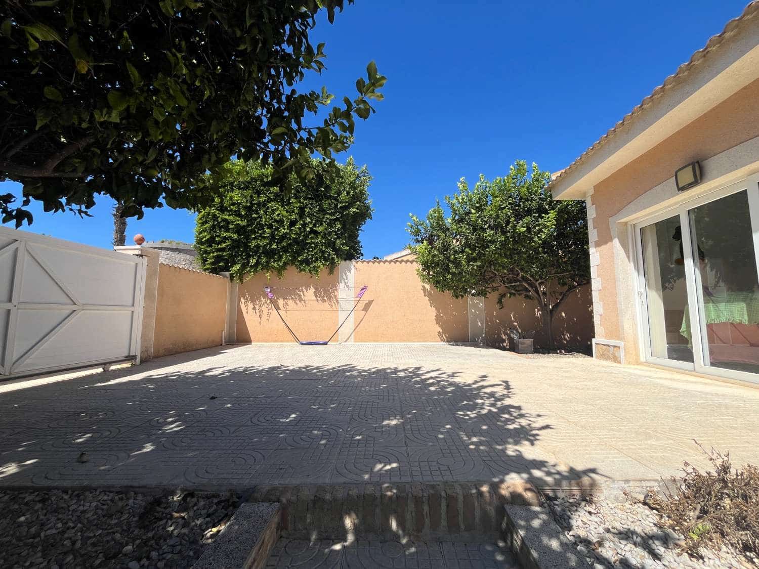 4 quarto Moradia para venda em Ciudad Quesada com piscina - 575 000 € (Ref: 10085717)