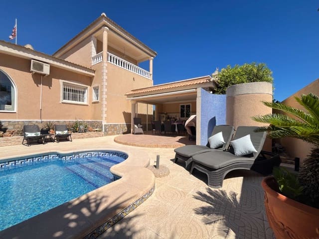 4 quarto Moradia para venda em Ciudad Quesada, Rojales com piscina - 575 000 € (Ref: 10085717)