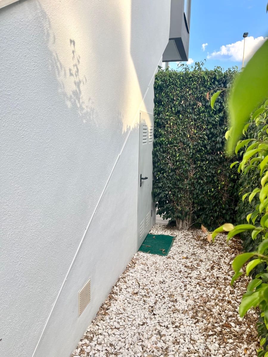 2 soveværelse Bungalow til salg i Torrevieja med swimmingpool - € 275.000 (Ref: 10085718)