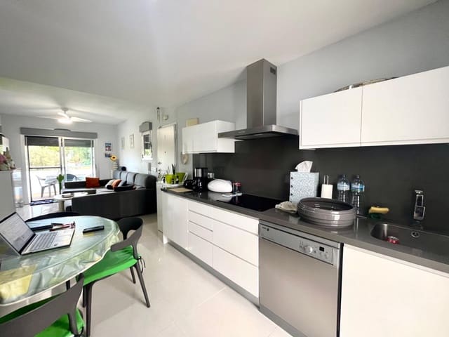 2 soveværelse Bungalow til salg i Torrevieja med swimmingpool - € 275.000 (Ref: 10085718)