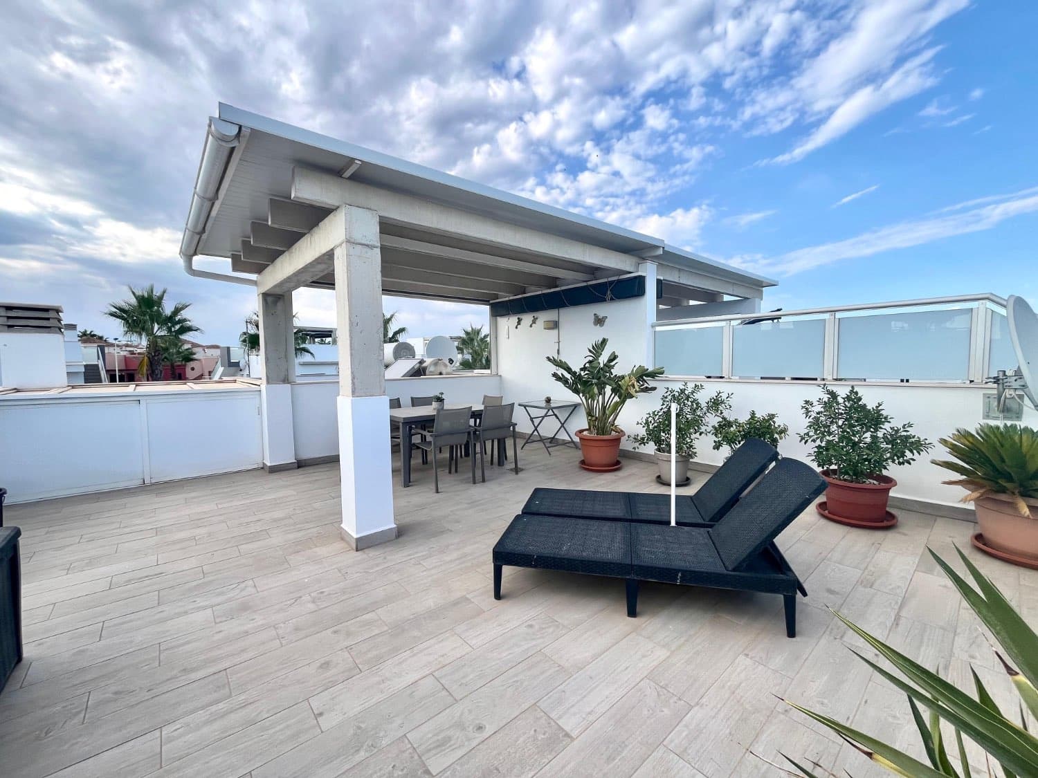 2 soveværelse Bungalow til salg i Torrevieja med swimmingpool - € 275.000 (Ref: 10085718)
