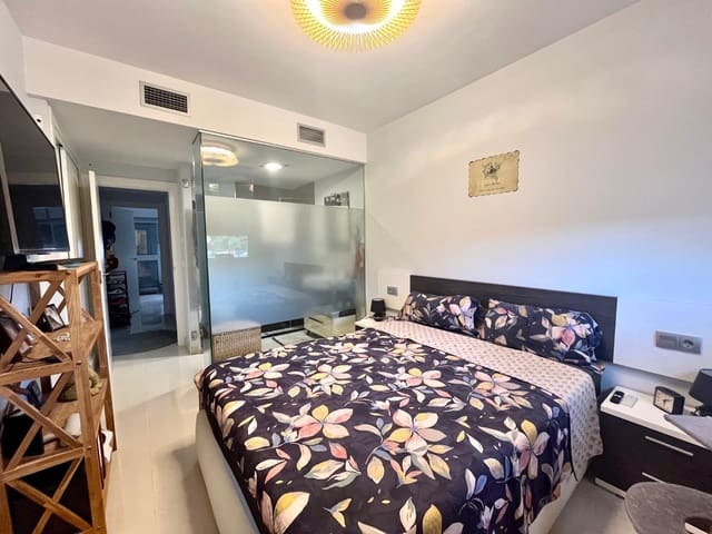 2 soveværelse Bungalow til salg i Torrevieja med swimmingpool - € 275.000 (Ref: 10085718)
