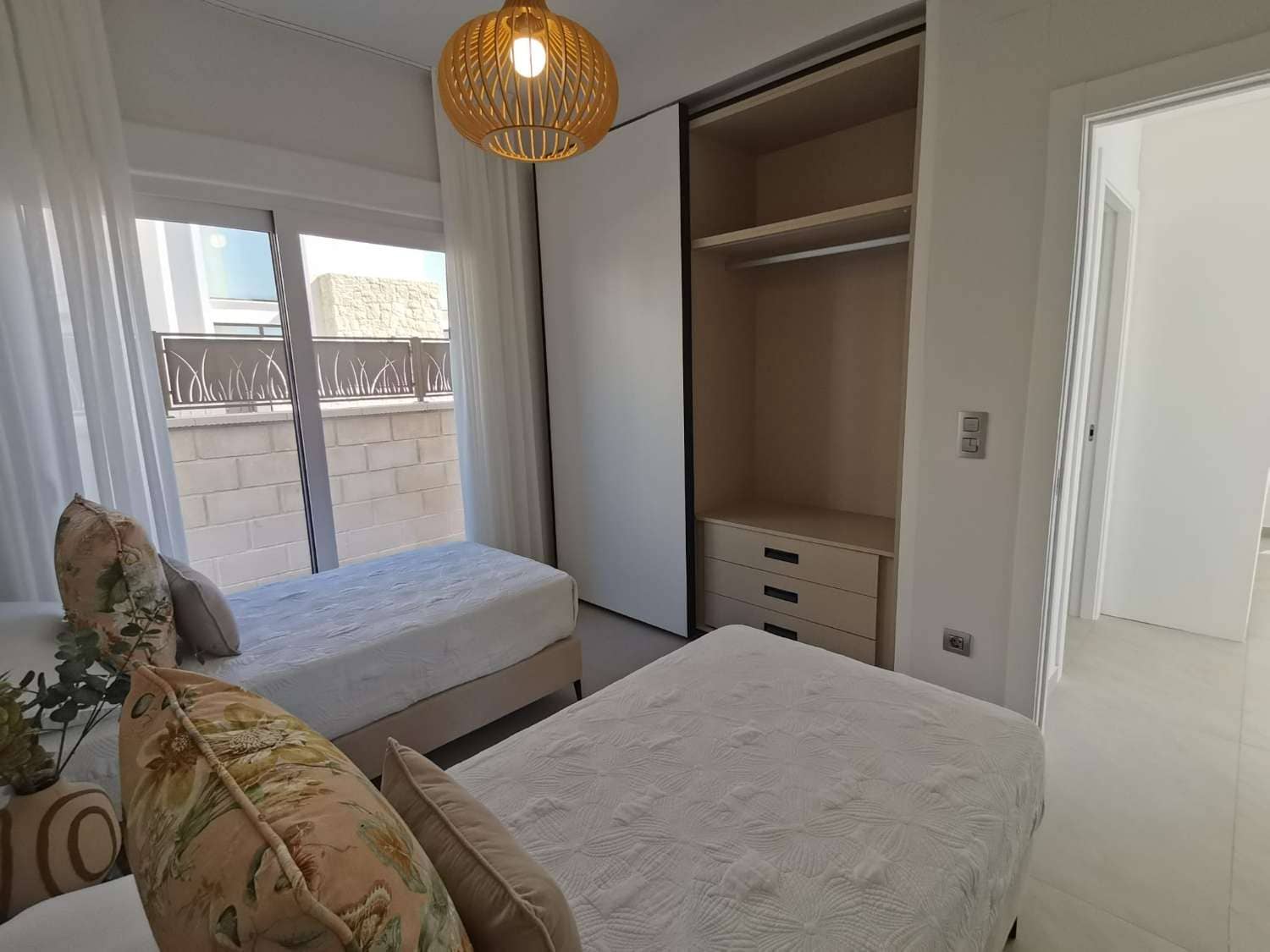 3 makuuhuone Huvila myytävänä paikassa Ciudad Quesada mukana uima-altaan 
autotalli - 649 000 € (Ref: 10088870)