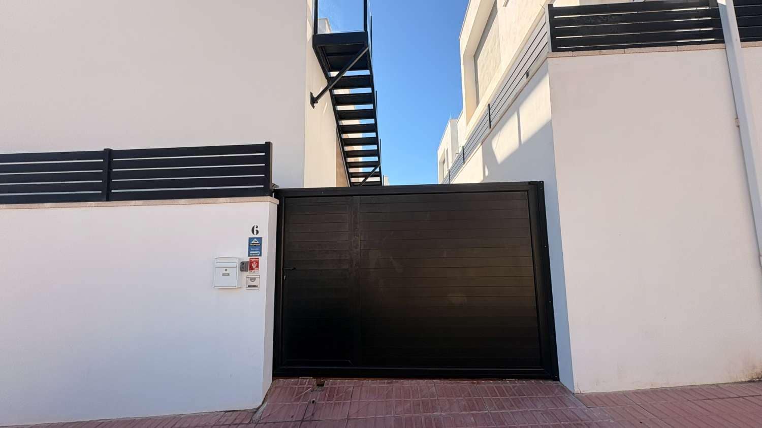 5 bedroom Villa for sale in Orihuela with pool garage - € 547,000 (Ref: 10101838)