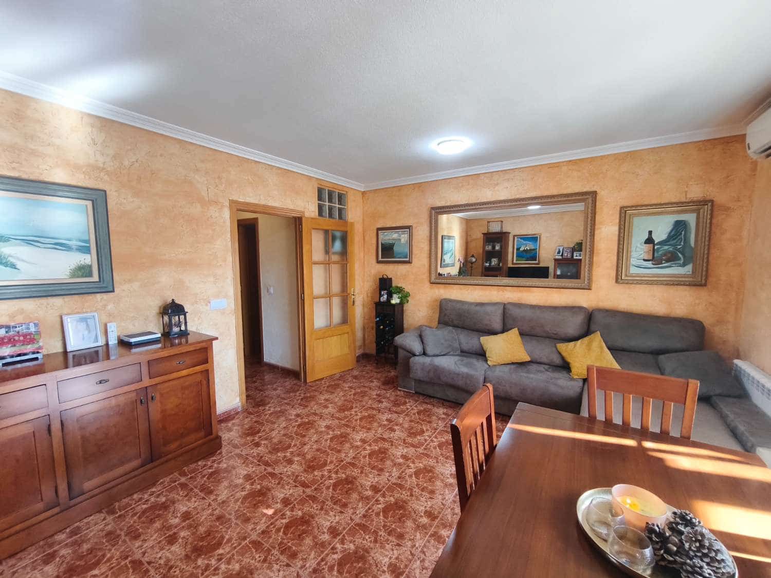 2 bedroom Beach Apartment for sale in Torrevieja with garage - € 220,000 (Ref: 10114625)