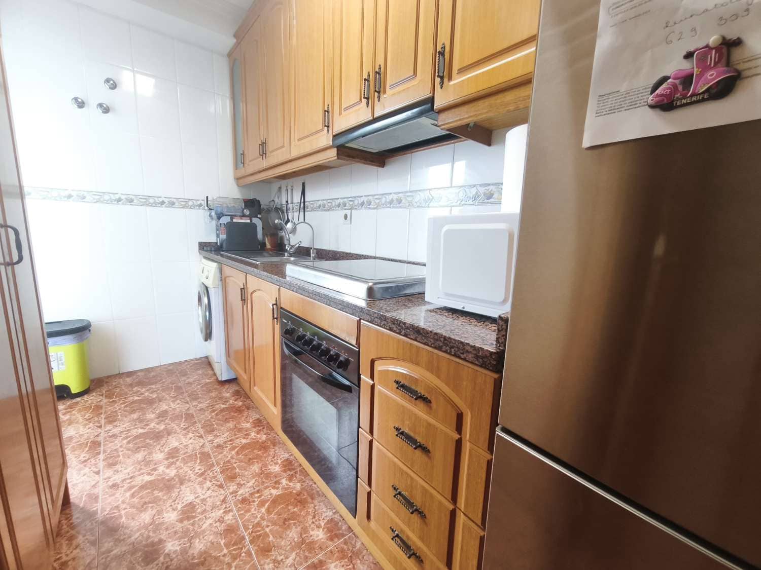 2 bedroom Beach Apartment for sale in Torrevieja with garage - € 220,000 (Ref: 10114625)