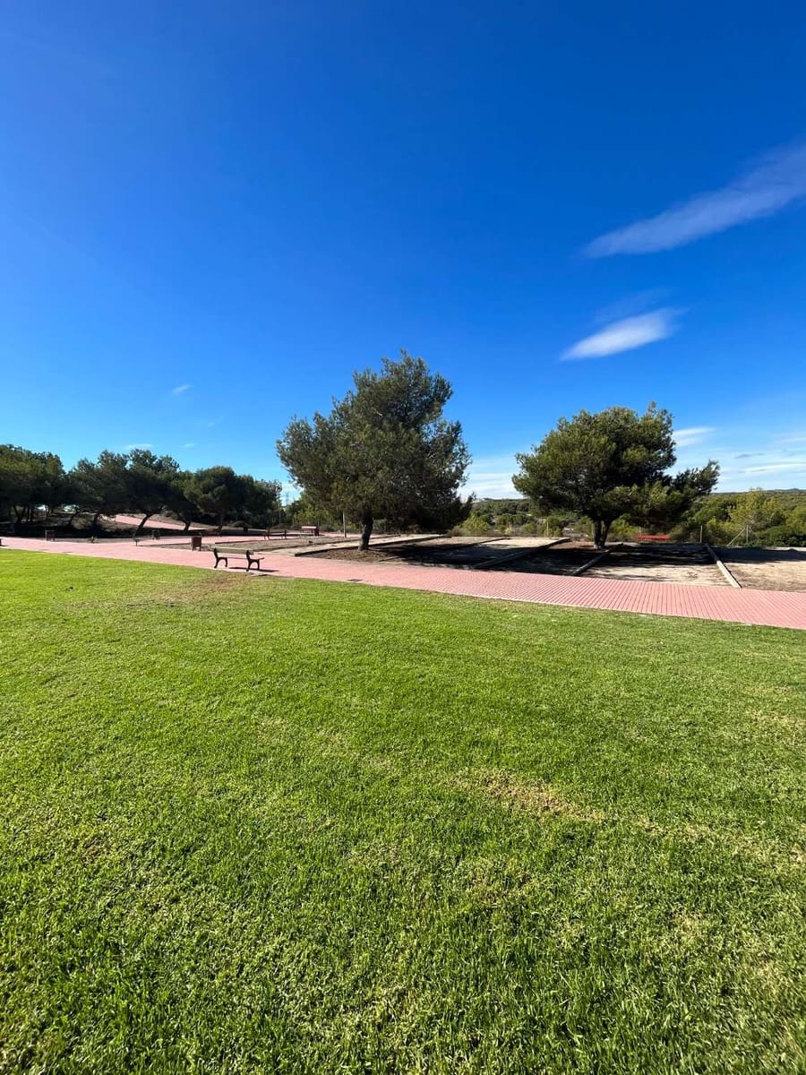 2 soverom Strandleiligheter til salgs i Orihuela Costa med svømmebasseng - € 143 000 (Ref: 10127725)
