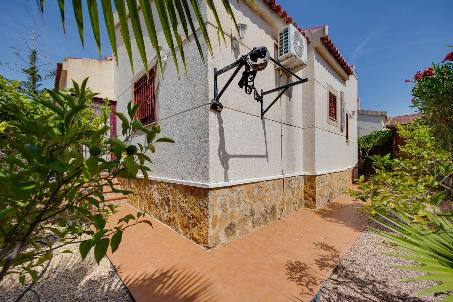 3 bedroom Villa for sale in San Fulgencio with pool garage - € 399,000 (Ref: 10135683)