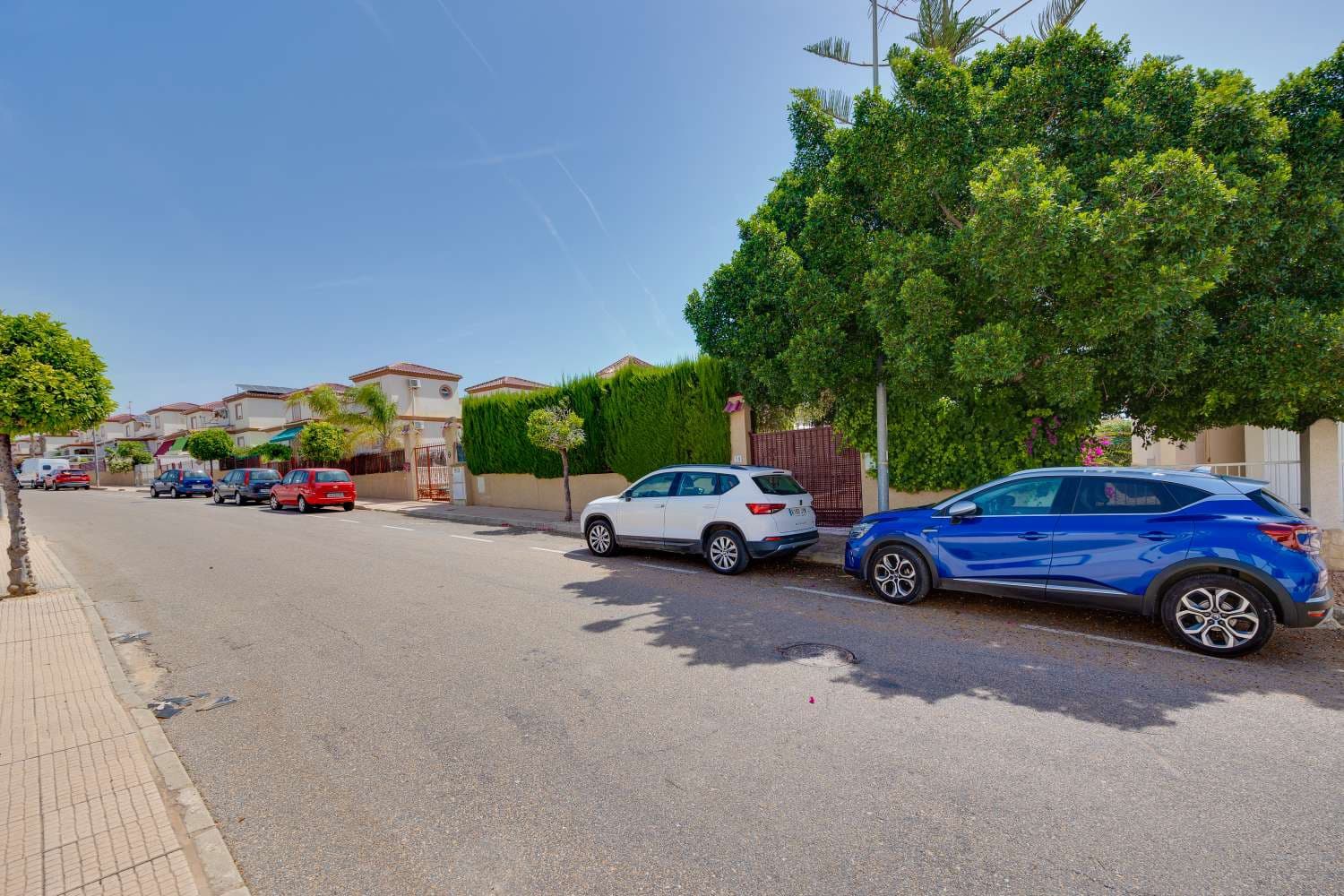 3 bedroom Villa for sale in San Fulgencio with pool garage - € 399,000 (Ref: 10135683)