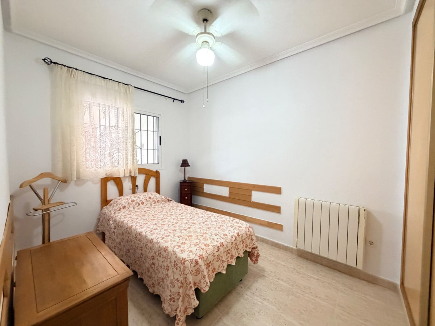 2 sovrum Strandlägenhet till salu i Orihuela med pool - 179 500 € (Ref: 10135685)