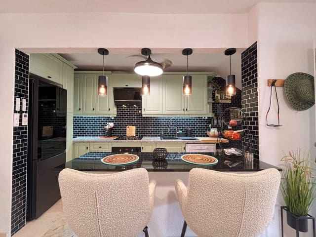 3 quarto Casa em Banda para venda em Orihuela com piscina - 329 000 € (Ref: 10135686)