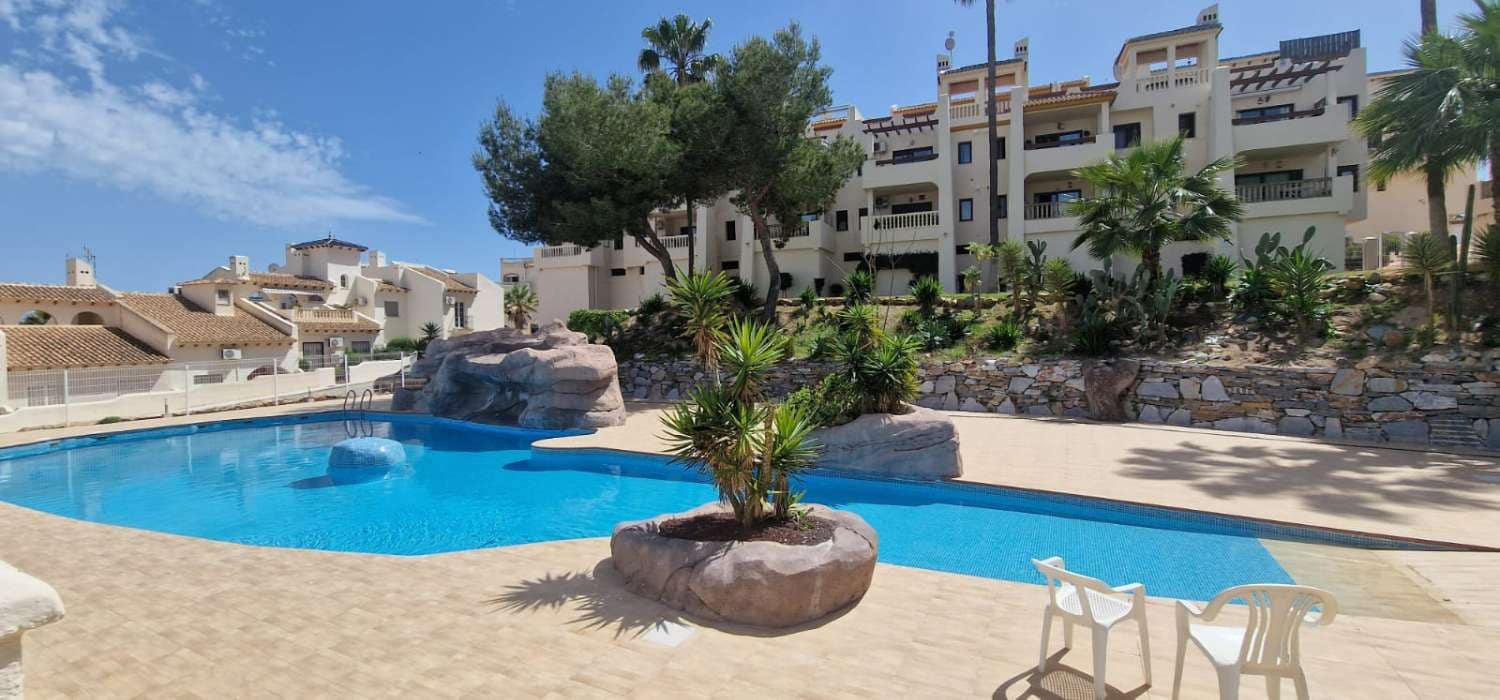 3 quarto Casa em Banda para venda em Orihuela com piscina - 329 000 € (Ref: 10135686)