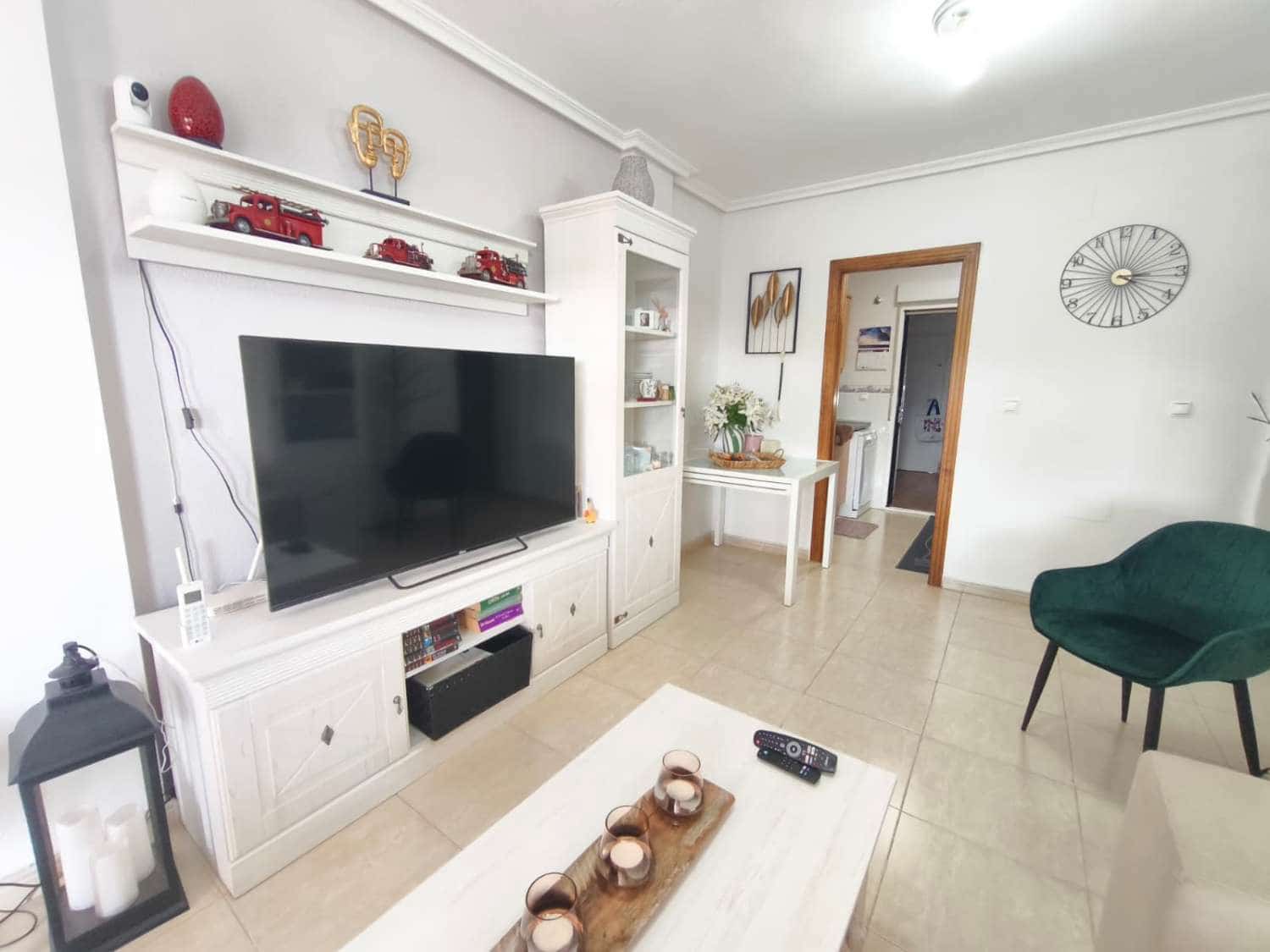 2 bedroom Beach Apartment for sale in Orihuela with pool - € 179,000 (Ref: 10139173)