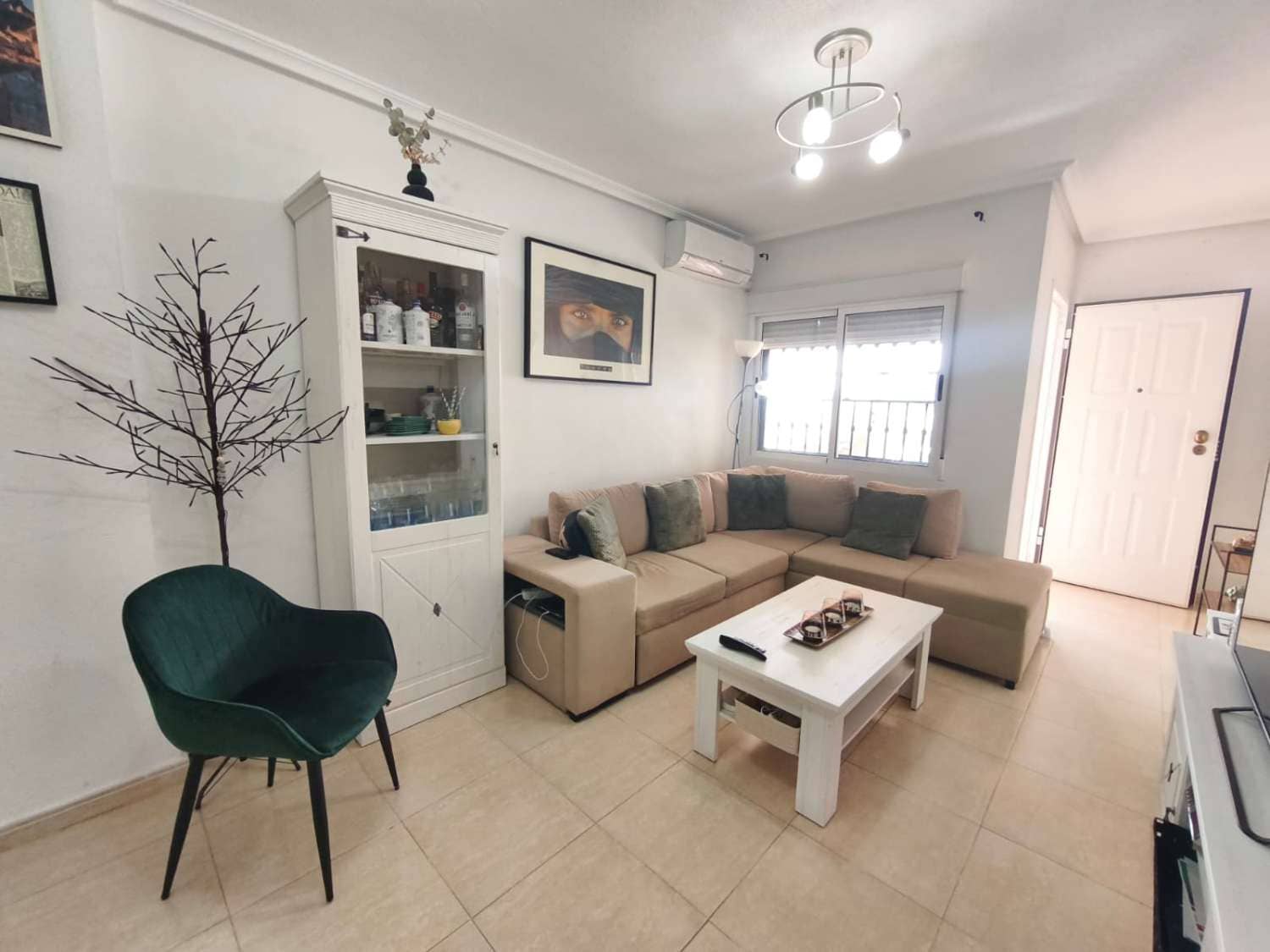 2 bedroom Beach Apartment for sale in Orihuela with pool - € 179,000 (Ref: 10139173)