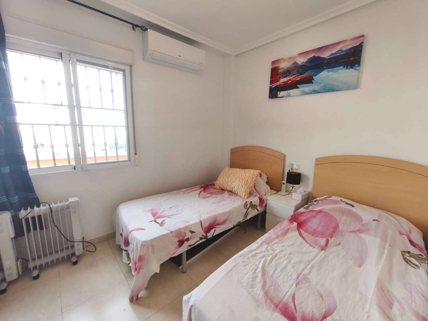 2 bedroom Beach Apartment for sale in Orihuela with pool - € 179,000 (Ref: 10139173)
