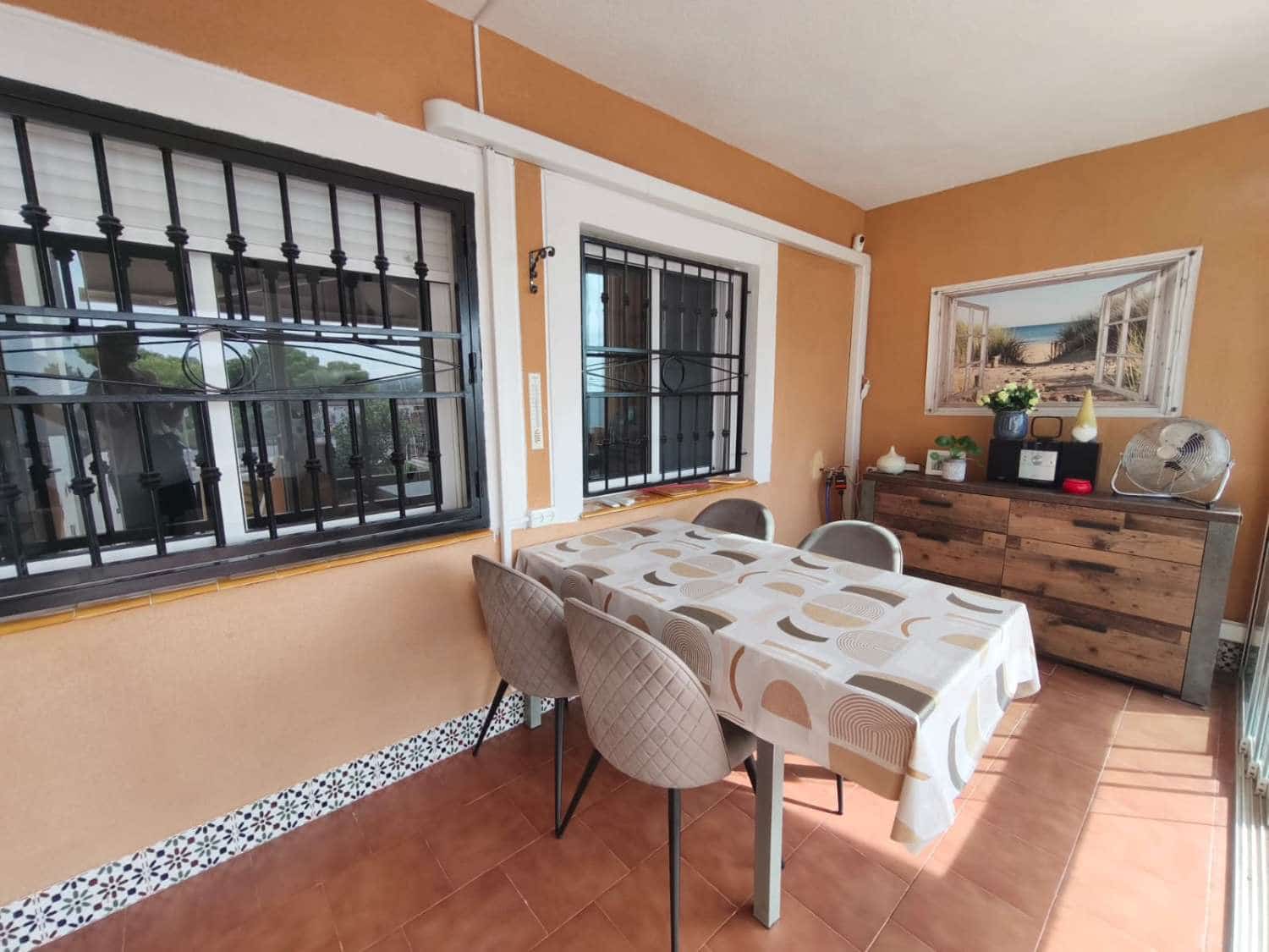 2 bedroom Beach Apartment for sale in Orihuela with pool - € 179,000 (Ref: 10139173)