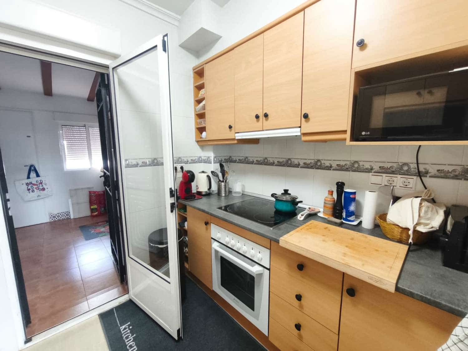2 bedroom Beach Apartment for sale in Orihuela with pool - € 179,000 (Ref: 10139173)