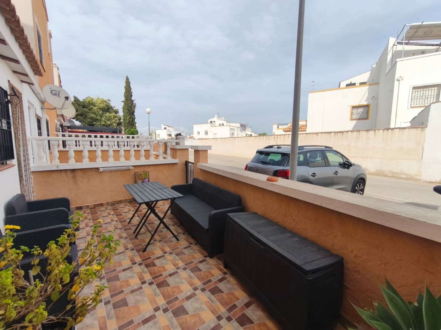 2 bedroom Beach Apartment for sale in Orihuela with pool - € 179,000 (Ref: 10139173)