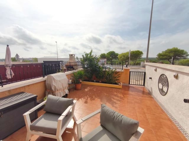 2 slaapkamer Strandappartement te koop in Orihuela met zwembad - € 179.000 (Ref: 10139173)